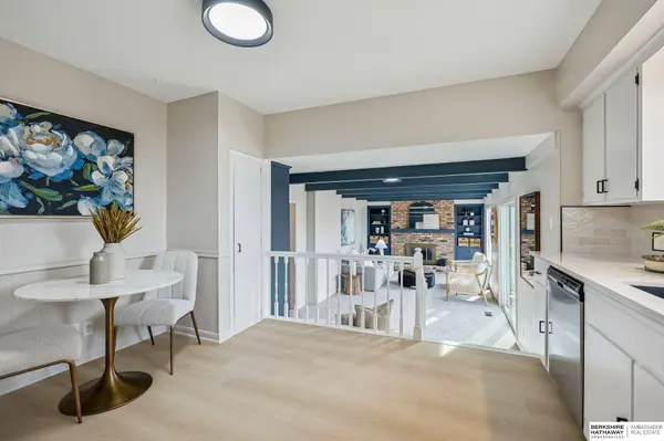 13233 Cedar Circle, Omaha, NE 68144