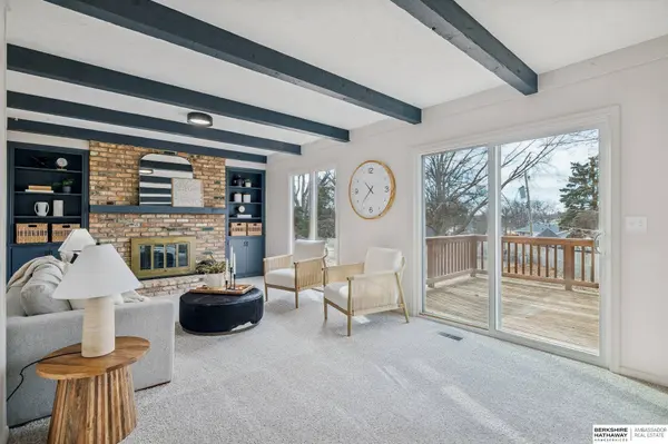 13233 Cedar Circle, Omaha, NE 68144