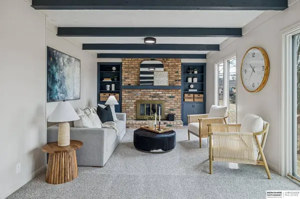 13233 Cedar Circle, Omaha, NE 68144