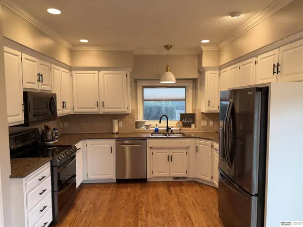 13518 Decatur CIR, Omaha, NE 68154