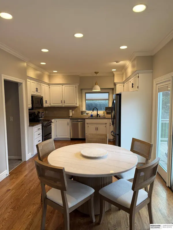 13518 Decatur CIR, Omaha, NE 68154