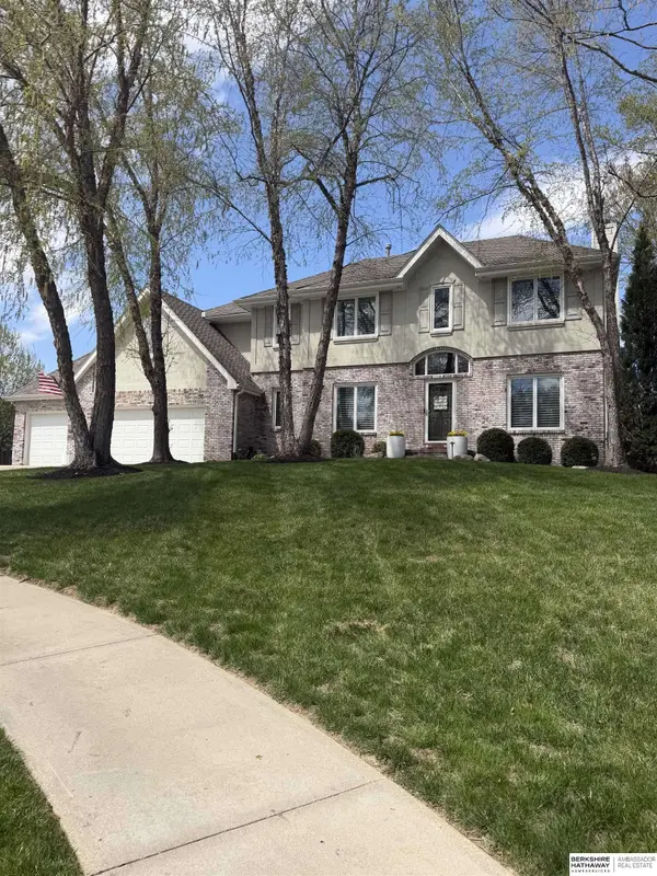 13518 Decatur CIR, Omaha, NE 68154