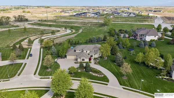 19510 Camden AVE, Elkhorn, NE 68022