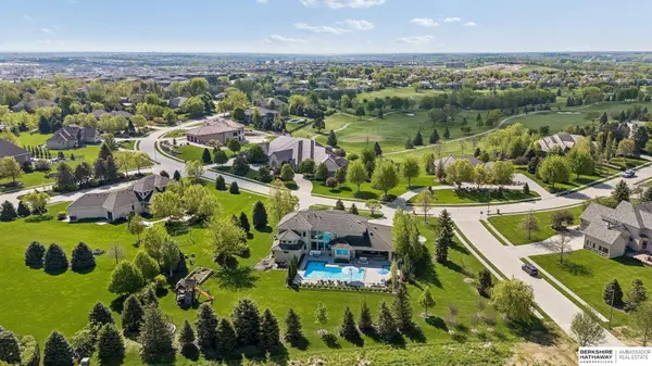19510 Camden AVE, Elkhorn, NE 68022