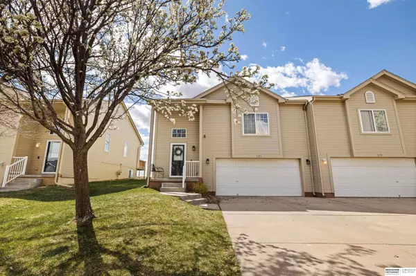 5156 N 155th Ave, Omaha, NE 68116-8452