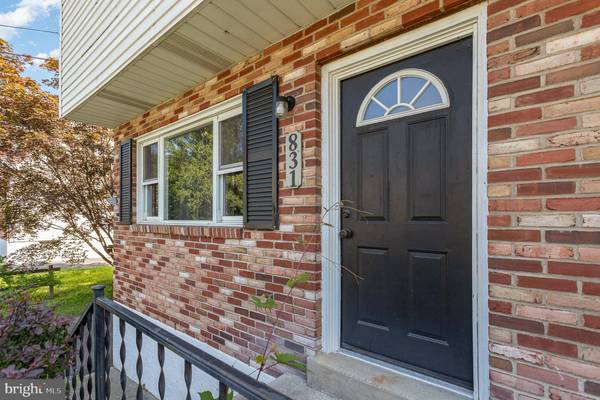 831 ERFORD RD, Camp Hill, PA 17011