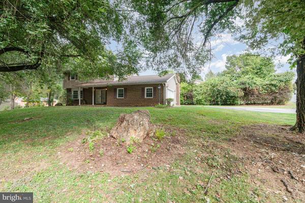 1006 SHEFFIELD AVENUE, Mechanicsburg, PA 17055