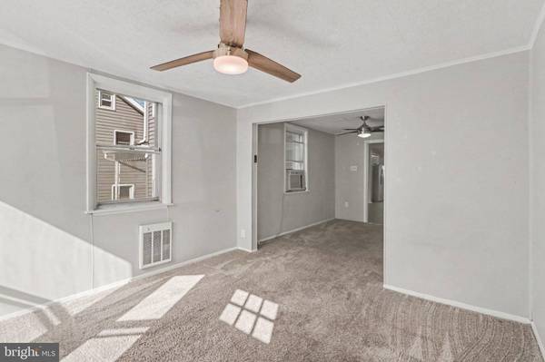 31 CHESTNUT ST, Steelton, PA 17113