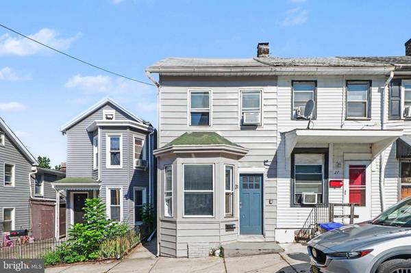 31 CHESTNUT ST, Steelton, PA 17113