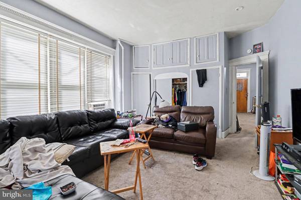 215 WOODBINE ST, Harrisburg, PA 17110