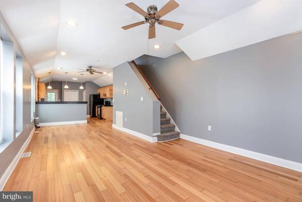 2136 SUSQUEHANNA ST, Harrisburg, PA 17110