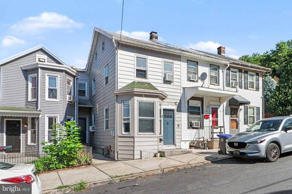 31 CHESTNUT ST, Steelton, PA 17113