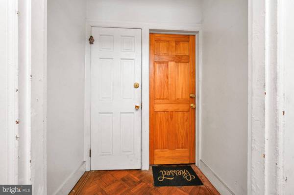 667 E PHILADELPHIA ST, York, PA 17403