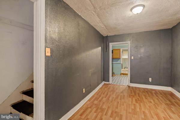 553 DUNKLE ST, Harrisburg, PA 17104
