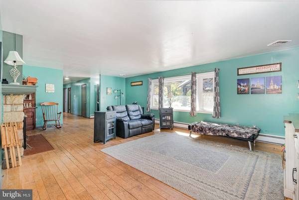 4100 GREENWOOD BLVD, Harrisburg, PA 17109