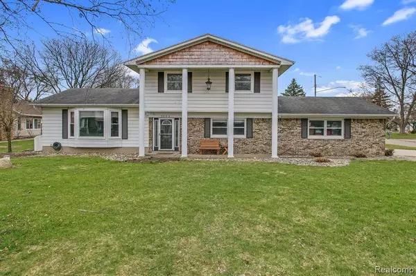 5065 Hyde Park Drive, Flint Twp, MI 48473