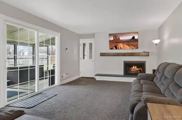 5065 Hyde Park Drive, Flint Twp, MI 48473