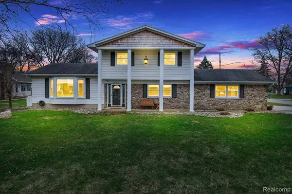 5065 Hyde Park Drive, Flint Twp, MI 48473