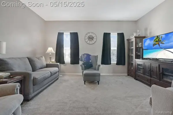 2211 Knotty Pine Trail, Howell Twp, MI 48855