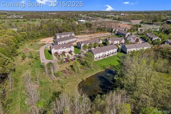 2211 Knotty Pine Trail, Howell Twp, MI 48855