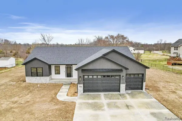 11302 Princewood Circle, Fenton, MI 48430