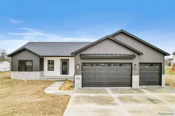 11302 Princewood Circle, Fenton, MI 48430