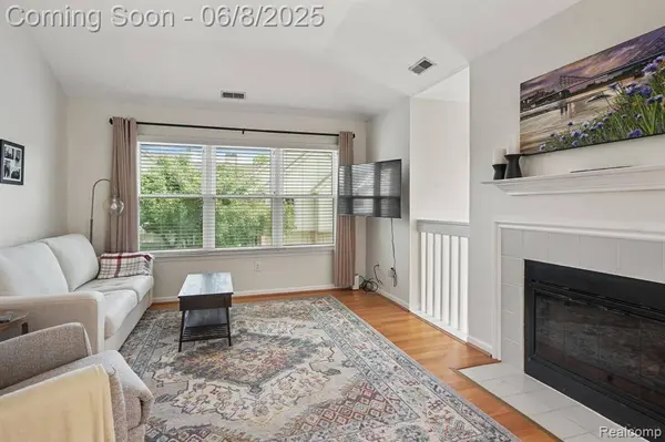 1637 Coburn Drive, Pittsfield Twp, MI 48108