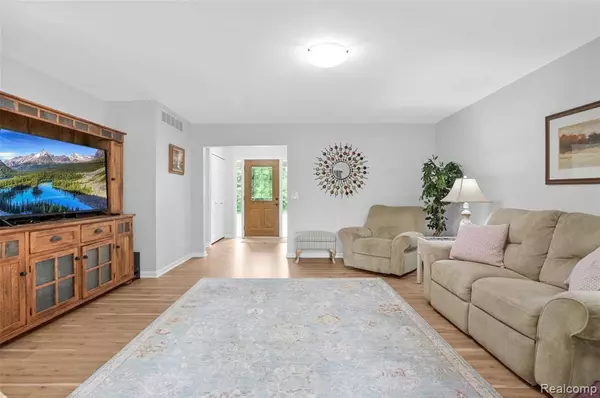 9587 Harmon Lane, Green Oak Twp, MI 48178