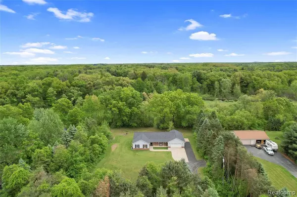 9587 Harmon Lane, Green Oak Twp, MI 48178