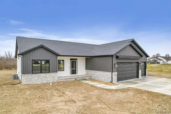 2214 Mapleview Court, Davison, MI 48423