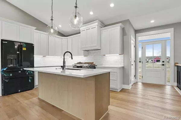 2214 Mapleview Court, Davison, MI 48423