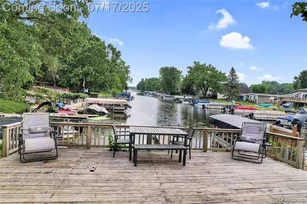 1890 Darwin Road, Putnam Twp, MI 48169