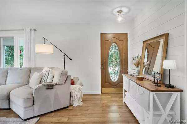 1711 Chilson Road, Genoa Twp, MI 48843