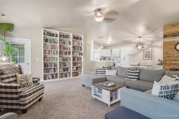 939 Eagle Drive, Fenton, MI 48430