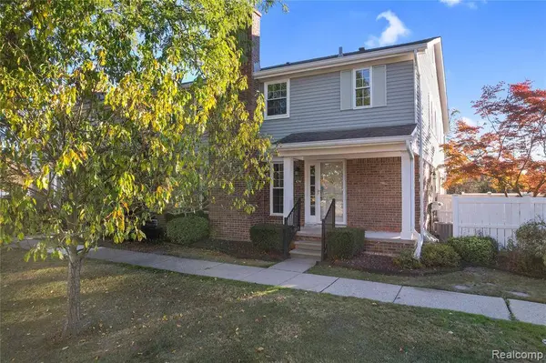 42142 Gladwin Street, Northville, MI 48167