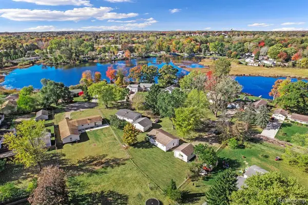 4318 Moonlight Drive, Holly Twp, MI 48442