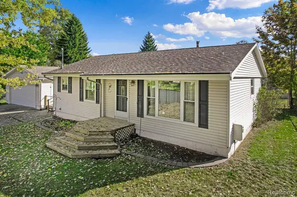 4318 Moonlight Drive, Holly Twp, MI 48442