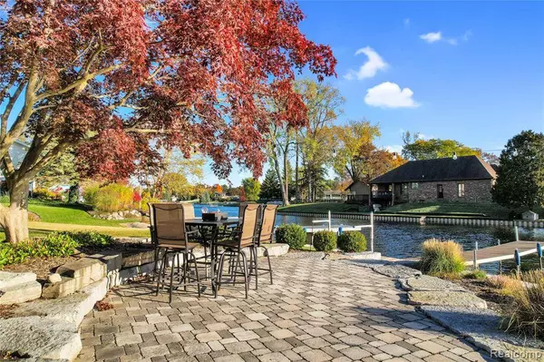 2483 Malibu Court, Fenton, MI 48430