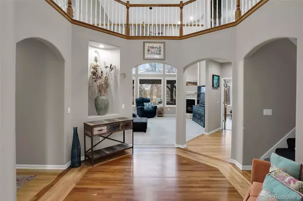 10088 Rosemarie RUN, Brighton, MI 48114