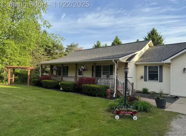 2568 W Coon Lake RD, Howell, MI 48843