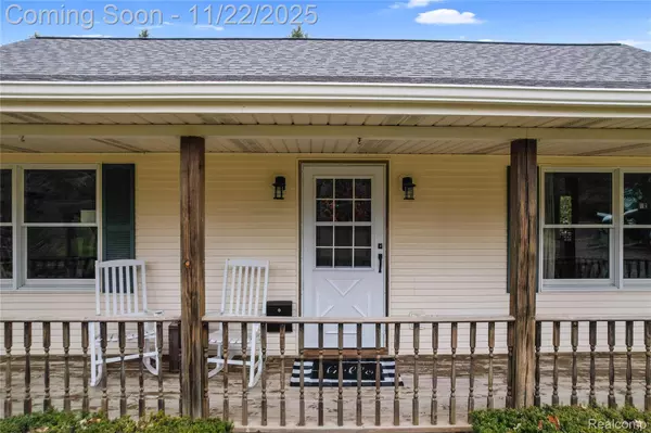 2568 W Coon Lake RD, Howell, MI 48843