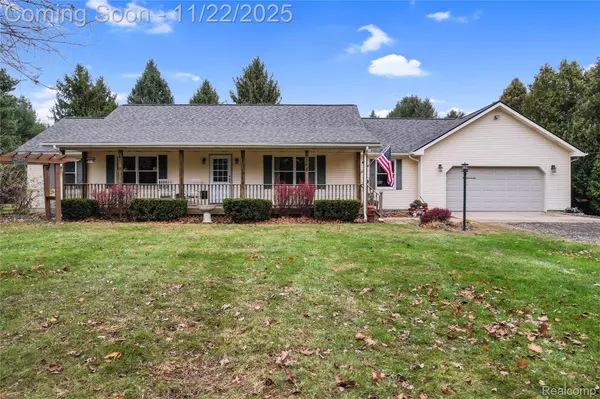 2568 W Coon Lake RD, Howell, MI 48843