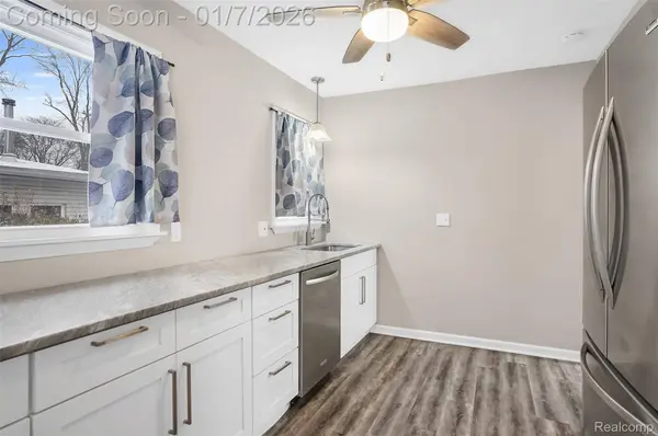 30451 Hathaway ST, Livonia, MI 48150