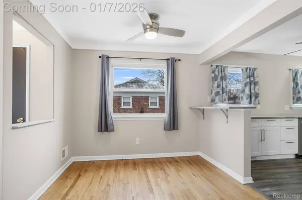 30451 Hathaway ST, Livonia, MI 48150