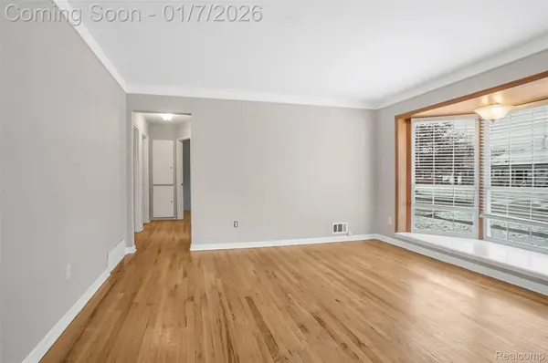 30451 Hathaway ST, Livonia, MI 48150