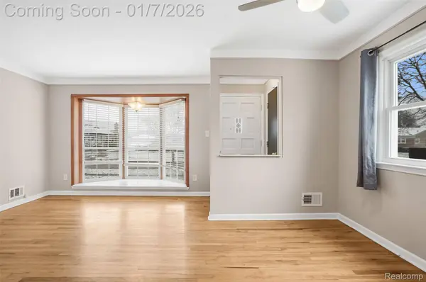 30451 Hathaway ST, Livonia, MI 48150