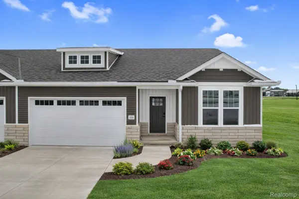 340 McDowell DR, Howell, MI 48843