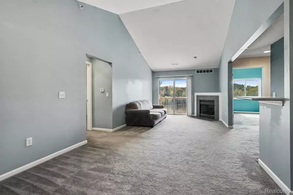 864 Amanda LN, Pontiac, MI 48340