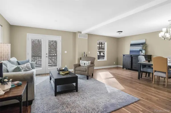 2420 Fisher RD, Howell, MI 48855