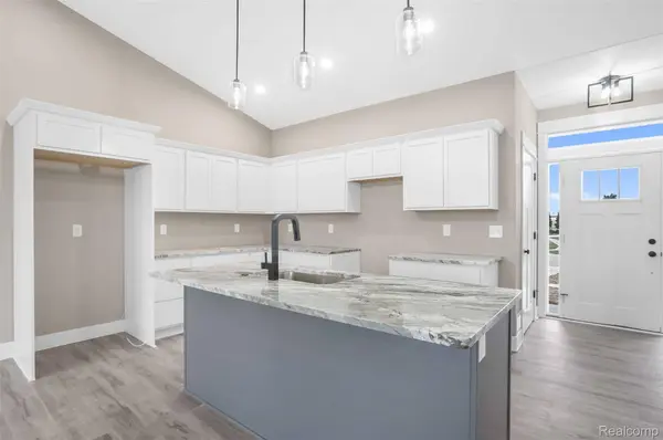 9161 Copper Ridge DR, Davison, MI 48423